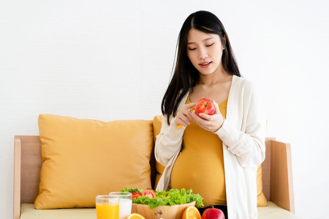 Dinh dưỡng cho bà bầu vào những tháng giữa thai kỳ rất quan trọng