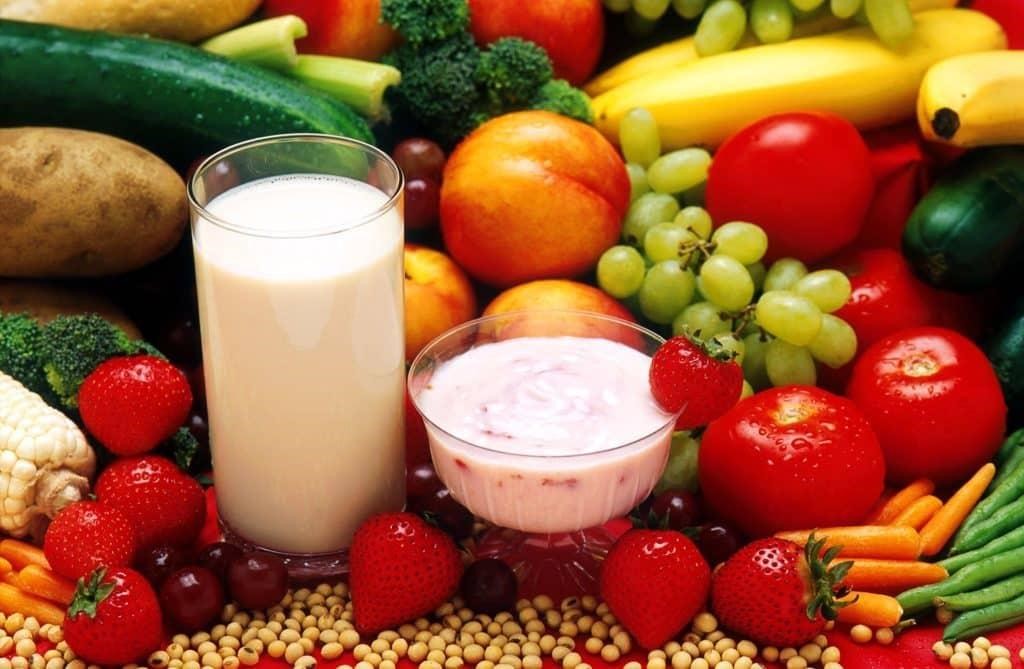 Bổ sung dinh dưỡng hợp lý là cách chăm sóc bà bầu