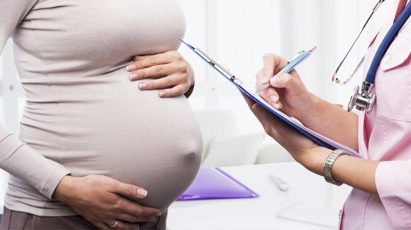 Mẹ cần khám thai đúng theo đúng lịch của bác sĩ