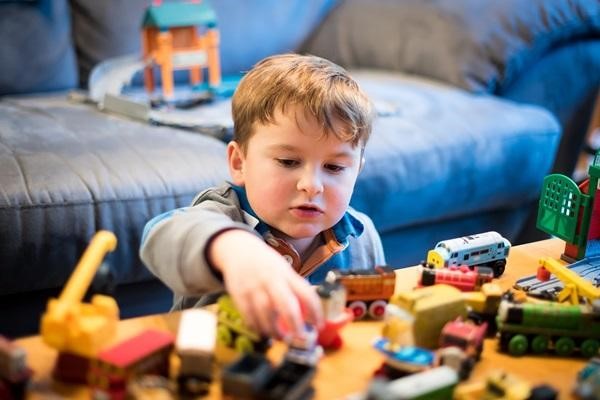 Tùy giới tính để chọn đồ chơi chất lượng cho con