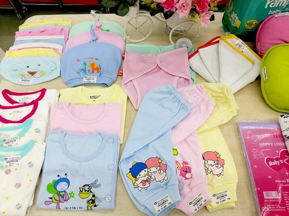 Mẹ cần chuẩn bị trước những đồ dùng cần thiết cho con