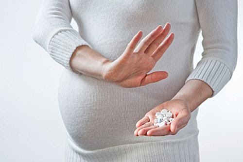 Uống thuốc không đúng cách sẽ ảnh hưởng đến thai nhi