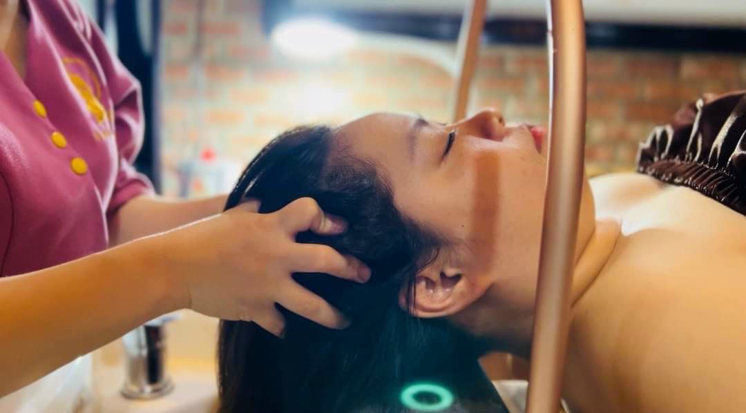 Gội Đầu Dưỡng Sinh Thư Giãn Tại NatuQueens Spa 