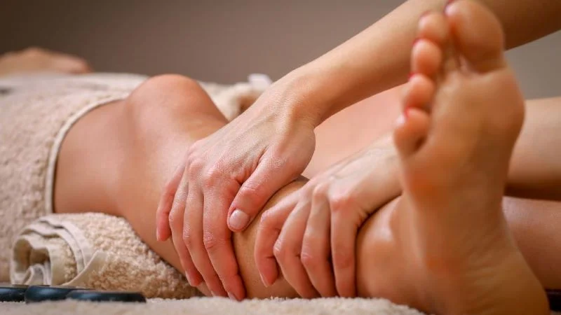 Lợi Ích Của Massage Chân Đối Với Mẹ Bầu